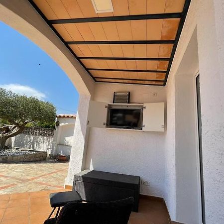 Villa Cozy Empuriabrava Piscina Privada エクステリア 写真